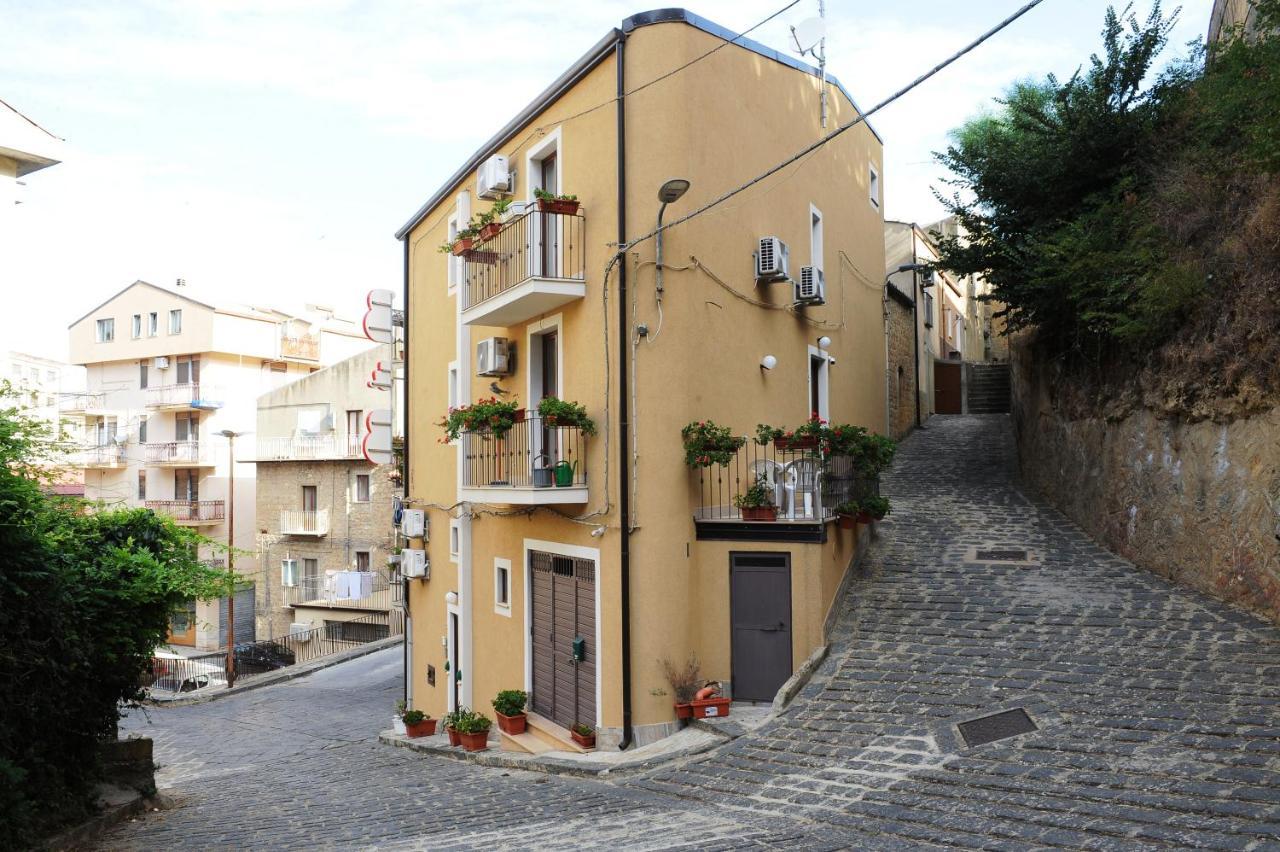 La Regina Di Saba Acomodação com café da manhã Piazza Armerina Exterior foto